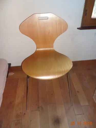 Lot de 4 chaises "fourmi" à Genève