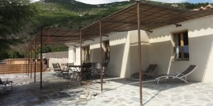 Maison 8p en Drome Provençale avec pisci