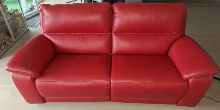 Canapé en Cuir 3 places avec 2 relax électriques individuels