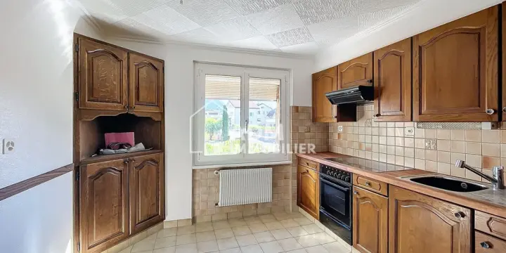 Leytron, appartement traversant de 4.5 pièces