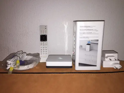 Swisscom routeur et TV box UHD à Sullens