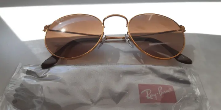 Lunette de soleil Ray Ban - NEW