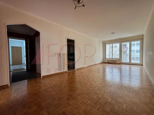 Grand logement 3.5 pièces moderne avec balcon au calme à la Servette