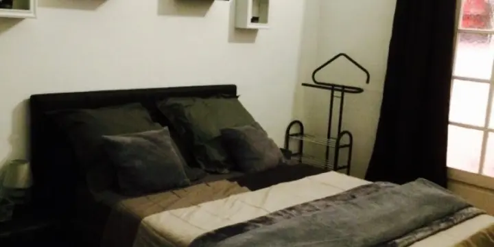 Loue studio meublé de 27 m2 au 1er étage