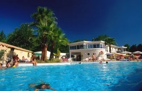 Location Appartement Climatisé à la Mer à Vias