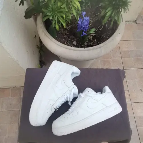 Vente de chaussures Air force 1 à Lyon