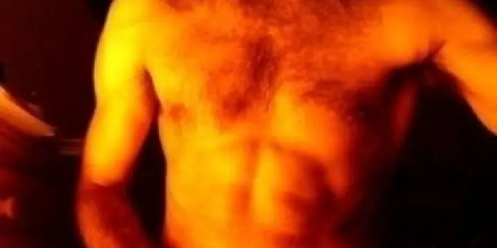 Aider belle étudiante en difficulté...