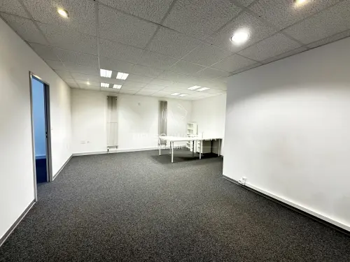 Local moderne de 5.5 pièces au 1er étage à louer à Delémont à Delémont