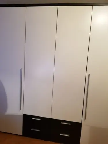 Grande Armoire à La Chaux-de-Fonds