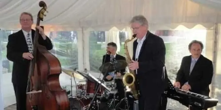 Jazz Band CHATEAU CHILLON live music event Switzerland