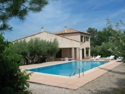 Mas avec piscine privée à Carcès Var à Carcès