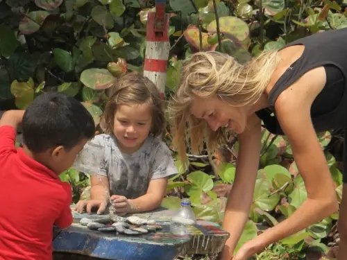 Teacher offers english learning childcare à geneve