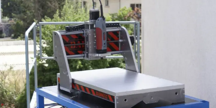 Fraiseuse numérique CNC fabriquée en suisse pour PME