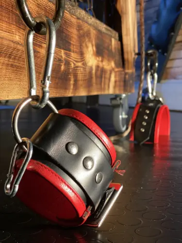 Fetish play room par heure/ Donjon par heure pour couples à Bern