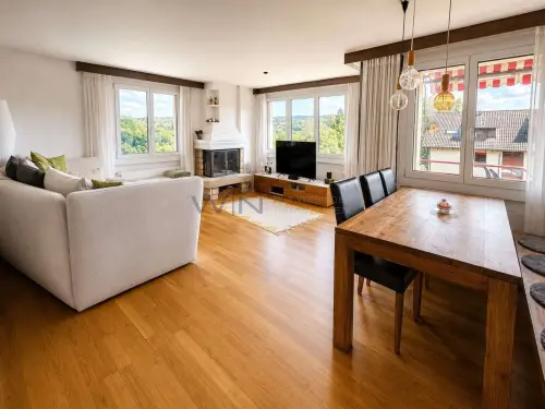 Familienparadies mit traumhafter Aussicht à Engelburg