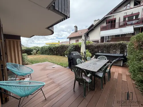 Bel appartement avec jardin et jacuzzi à Bottens
