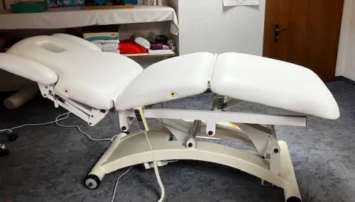 table de massage électrique à Fully