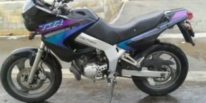 Yamaha TDR a vendre