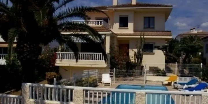 Belle villa avec piscine à 200 m mer