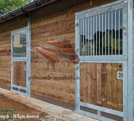 Écuries & Boxes pour Chevaux - Abris et Paddocks