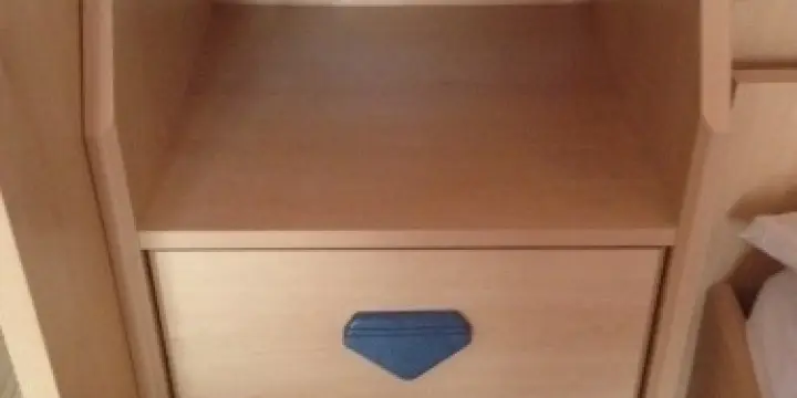 Meuble de chevet en excellent état