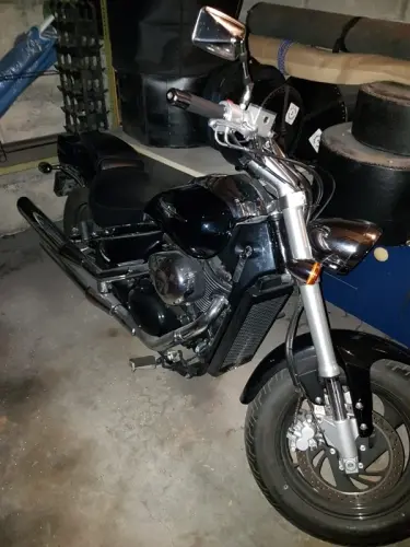 Suzuki Intruder m800 d'occasion à Meyrin