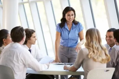 Le spécialiste de travail avec les clients  (sans vente) à Genève
