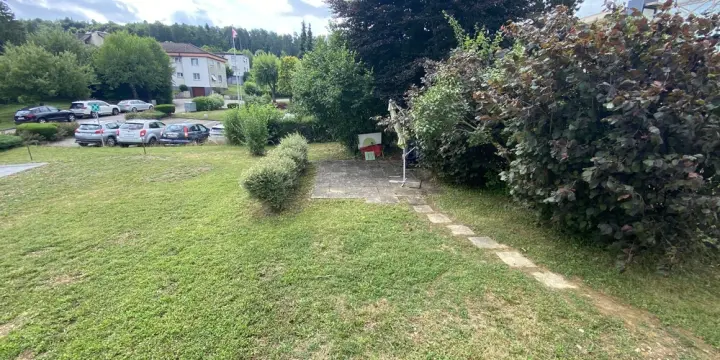 Appartement de 2,5 pièces avec balcon et une très belle vue.