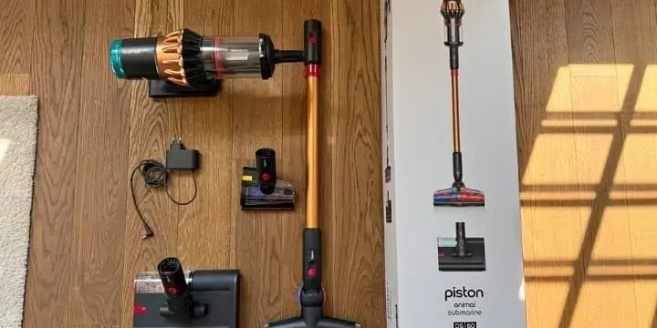 Aspirateur Dyson V16 complet