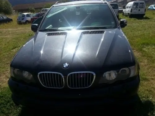 BMW X5 4.6 IS  à Bex