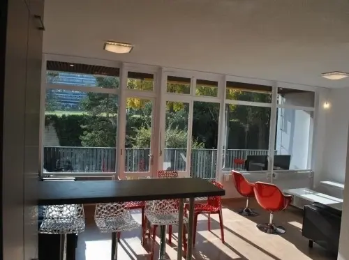 Studio 60 m2 et loggia 13m2 à Genève