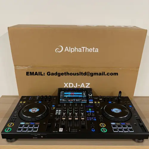 AlphaTheta XDJ-AZ, AlphaTheta OMNIS-DUO, AlphaTheta CDJ-3000X, Pioneer DJ OPUS-QUAD, Pioneer XDJ-RX3 à Malaga, ESPAGNE