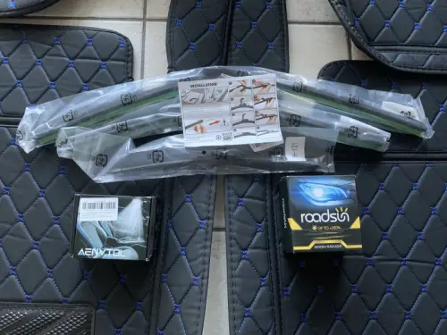 BMW X1 E84 Tapis sol, essuie-glaces, phares et ampoules LED à Bulle