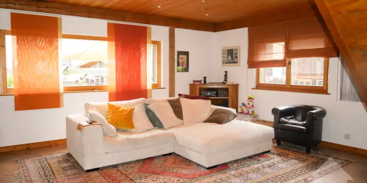 Grande villa familiale pleine de charme avec grand balcon de 100m2 !