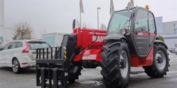 Chargeur télescopique manitou MT 932