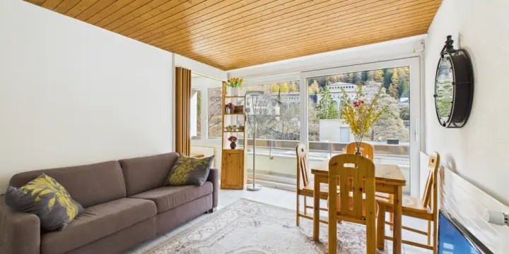 Voll möblierte 2.5-Zimmer-Wohnung mit Renditepotenzial!