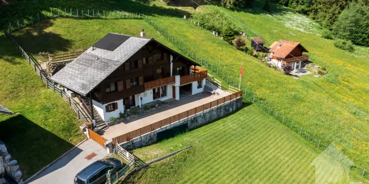 Chalet familial de 8.5 pièces modernisé et parfaitement entretenu