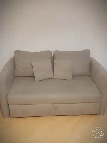 Canapé lit en microfibre à Monthey