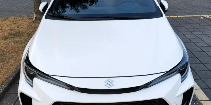 Suzuki Swace 1.8 Hybrid Compact Top – 12/2022 – 54'000 km