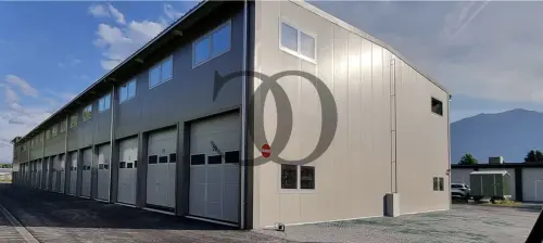 OPPORTUNITÉ D'INVESTISSEMENT - BOX DE RENDEMENT À ROCHE