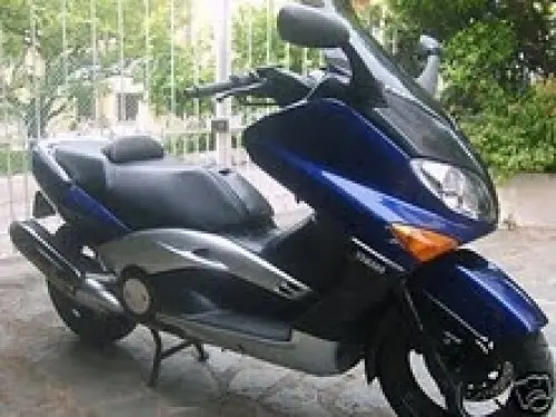 Scooter Yamaha Tmax 500 à jura