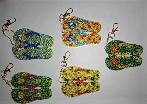Porte-clés "Flip-Flops" en diamond painting à Moutier