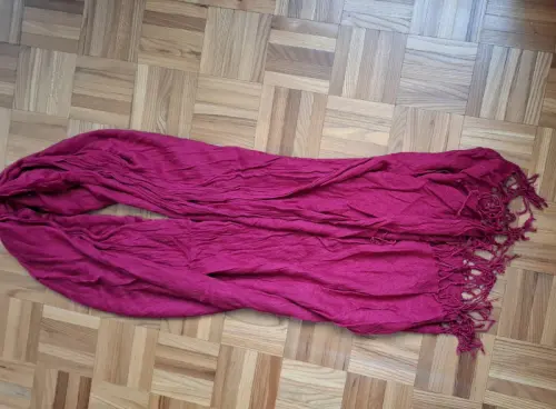 Foulard rouge foncé