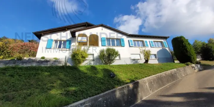 Maison individuelle avec grand jardin