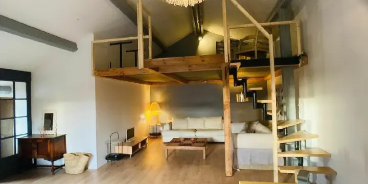 Big bedroom in the heart of Collonges-Sous-Salève (FR)