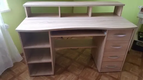 Bureau bon état à Genève