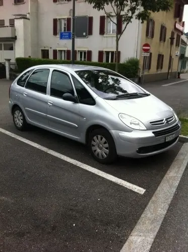  Chauffeur privé avec voiture, Bulle, à bulle