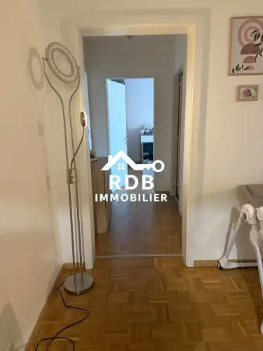 Appartement de 4 pièces au 3ème étage situé à Thônex 1226