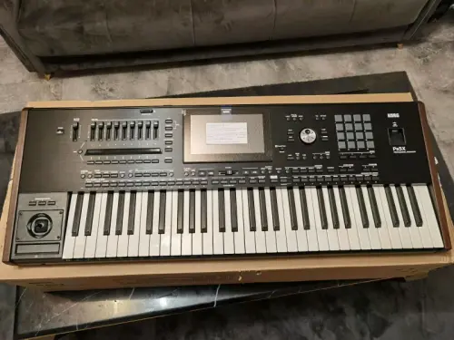 Korg Pa5X, Korg Pa4X, Korg PA-1000, Yamaha Genos2 à Malaga, ESPAGNE