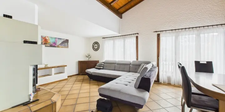 Familienfreundliche Wohnung mit Balkon, Ruhe und Nähe zu Skiorten